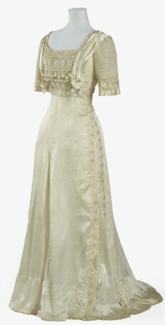 Для тех, кто в поиске или Каждый охотник желает знать. Викторианские и эдвардианские наряды