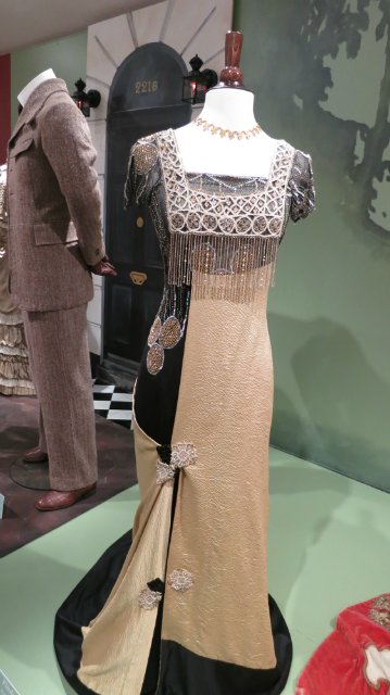 Как за неприметным фасадом может скрыватся просто удивительный Клондайк!!! Или "Это я удачно зашел!!!!!"