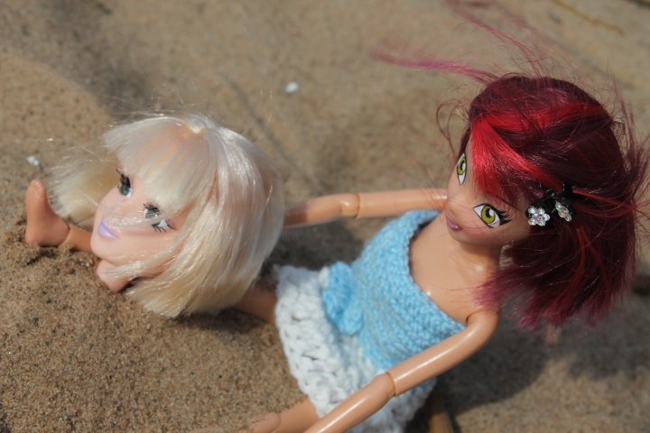 Девочки едут в санаторий, отпуск, деть третий