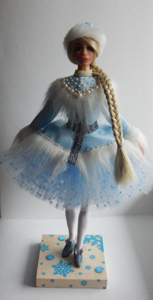 Снегурочки от разных авторов