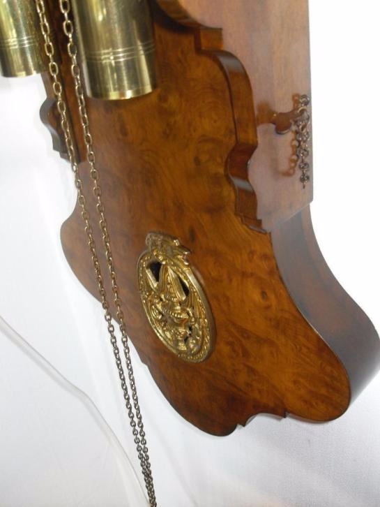 Старинные часы еще идут. Коллекция старинных часов