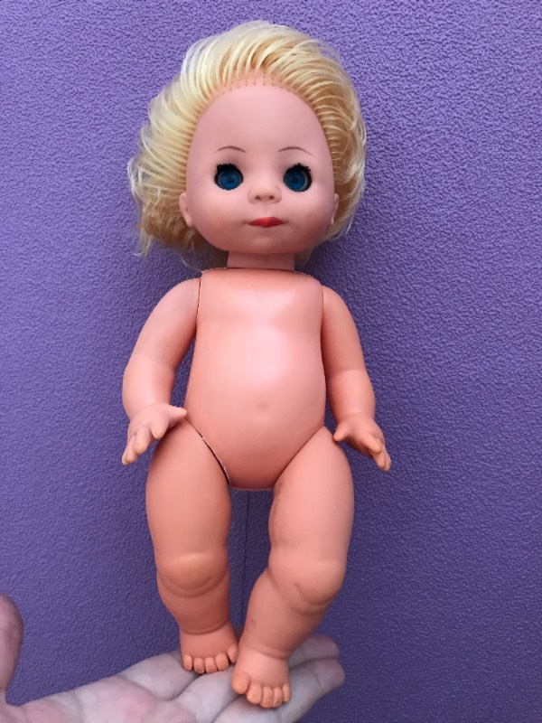 Жители бабушкиного сундука. Кукла первая (фото 2)