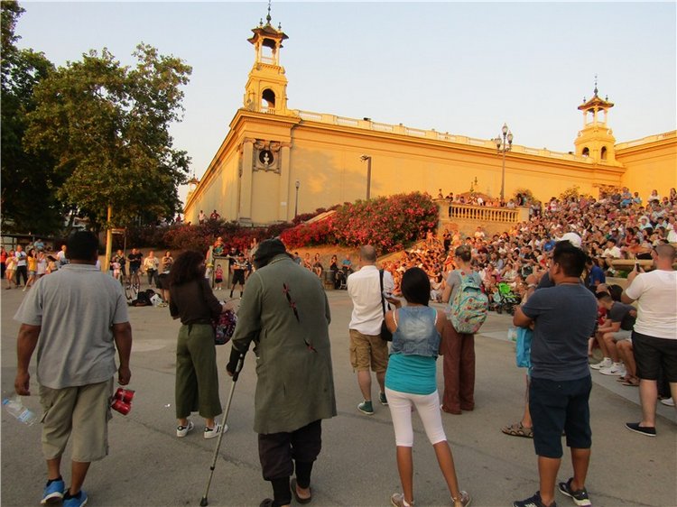 На вершине горы Монжуик в Барселоне