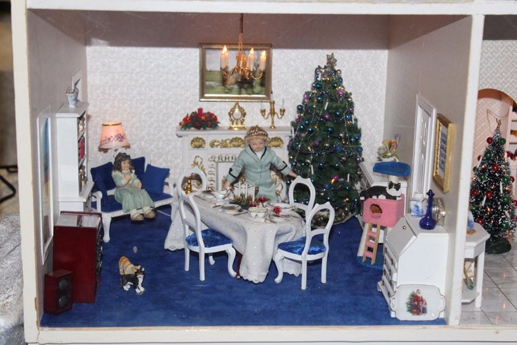 Все на выставку! Кукольные домики и миниатюра