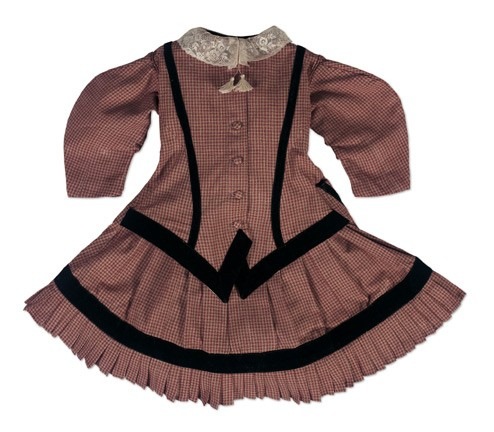 Сборная солянка кукольных нарядов - для вдохновения