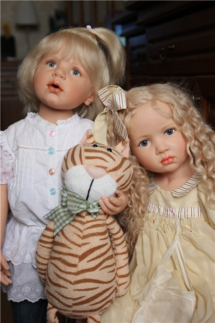 Малышки Лени (Leni , 2008) и Шани (Shani, 2010) от Hildegard Gunzel. Резин