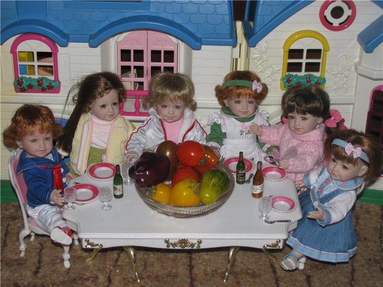 Жизнь моих маленьких Адорок