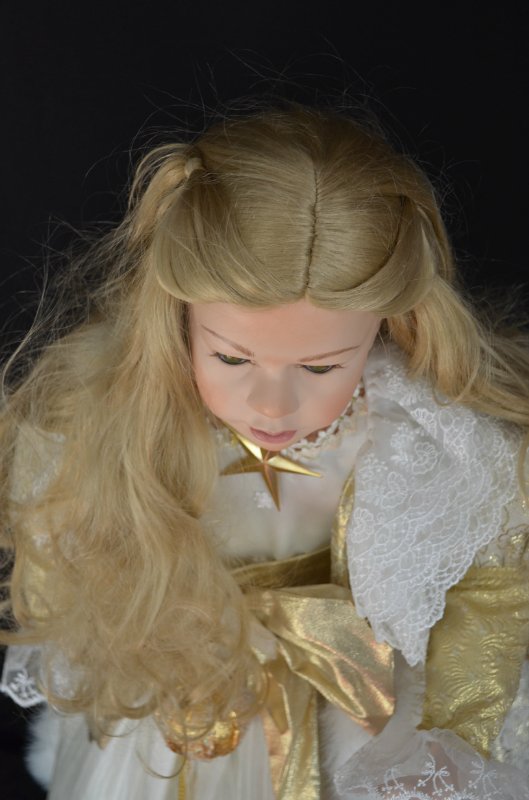 Очаровательная сказочная фарфоровая волшебница