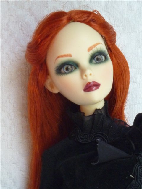 Прекрасная Евангелина Ужасная (Evangeline Ghastly) от Роберта Тоннера (Robert Tonner)