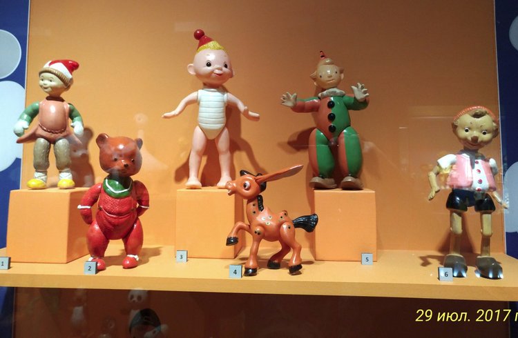 Выставка «Все лучшее – детям. Игрушки 1950–1980 годов из коллекции Сергея Романова». Часть 2