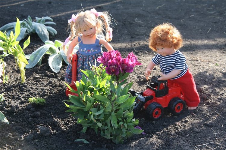 Лето на даче! Margie и Lenka от Annette Himstedt