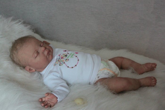 Спящий ангелок Ребекка. Кукла реборн Виктории Вишни (фото 3)