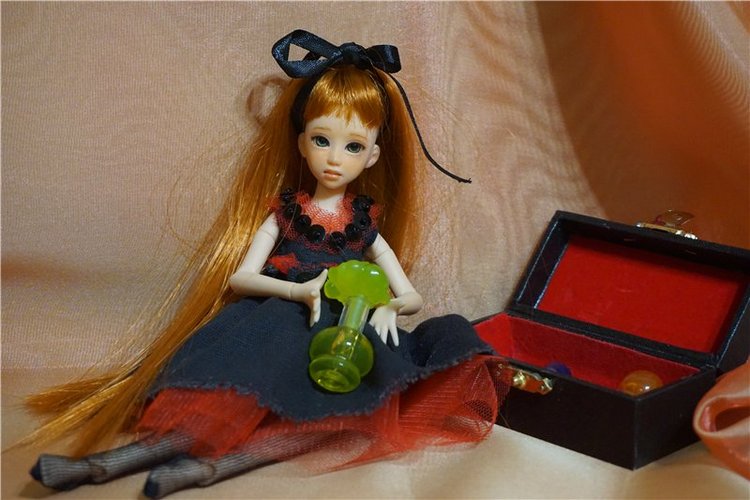 Подарок на Halloween — Куклы и тела Obitsu (Обитсу): 1/6 (фото 6)