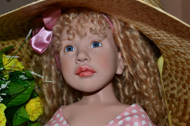 Платье в горошек. Коллекционная кукла Zwergnase, Eugenia