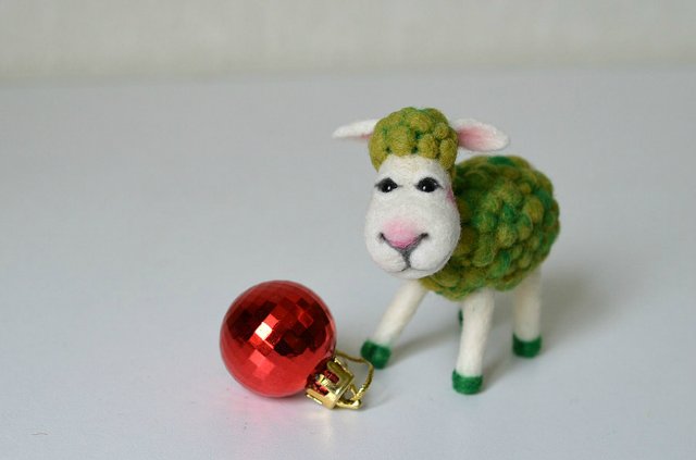 Овечки. Игрушка валянием своими руками (фото 4)