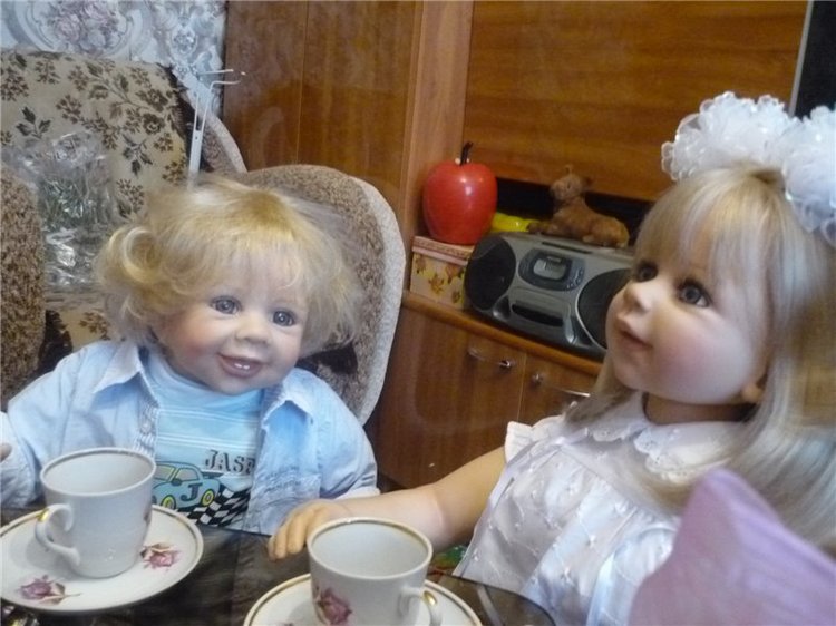 И снова, снова пополнение. Наш девичник разбавил мальчик (фото 5)