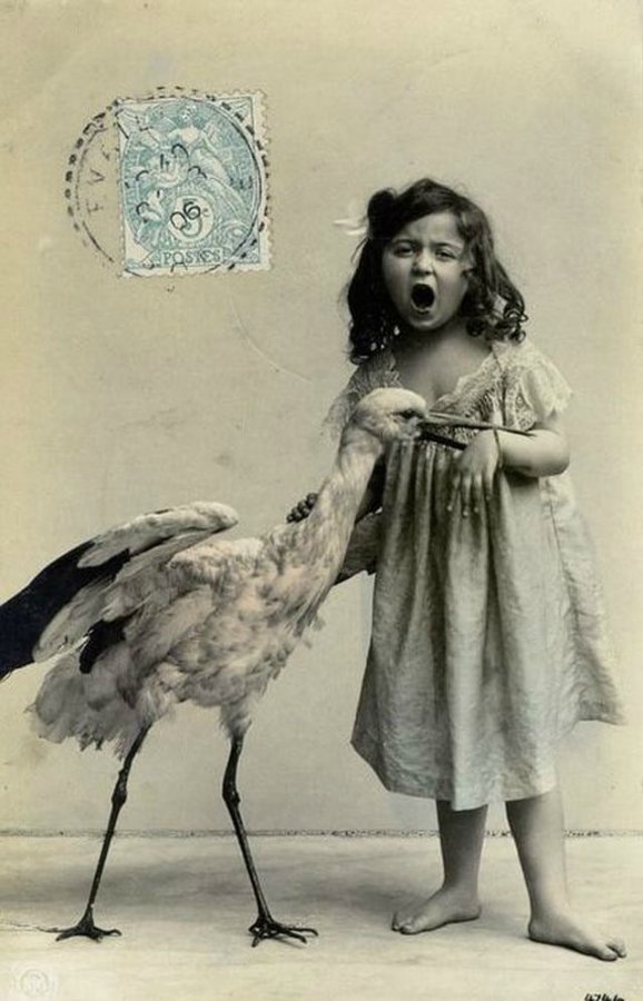 Девочка другой эпохи - милый ангел редчайшей красоты (фото 2)