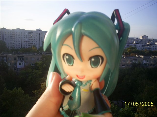 Hatsune Miku Vocaloid - (коллекционная куколка Мику Хатсунэ) (фото 10)