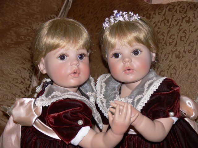 Сладкие палочки TWIX или сестренки куколки ARTISTA