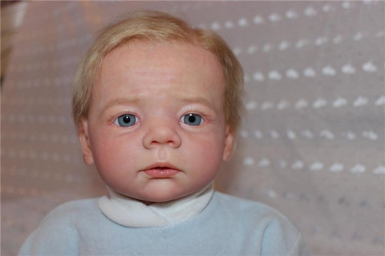 Мальчишка реборн Илюшка из молда Карлотта (фото 10)