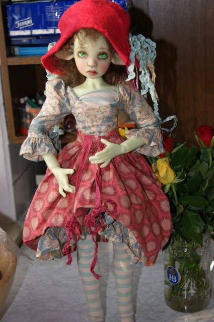 Mademoiselle Buonaparte или росшная Нелличка фавн green Kaye Wiggs с кастомным мейком и аутфитом от Val Zeitler (фото 4)