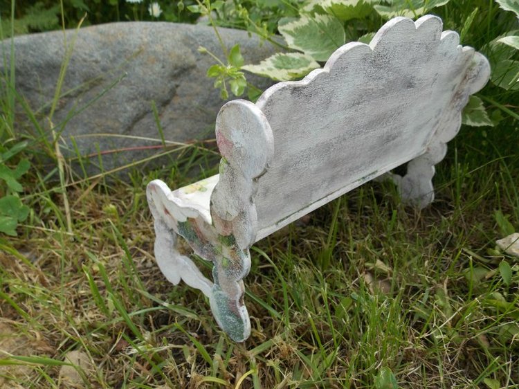 Лавочка в стиле декупаж для кукол (фото 10)