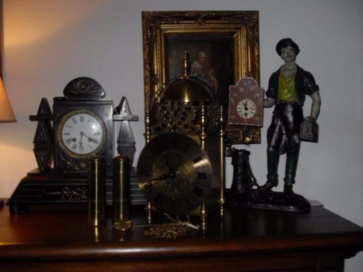 Старинные часы еще идут. Коллекция старинных часов