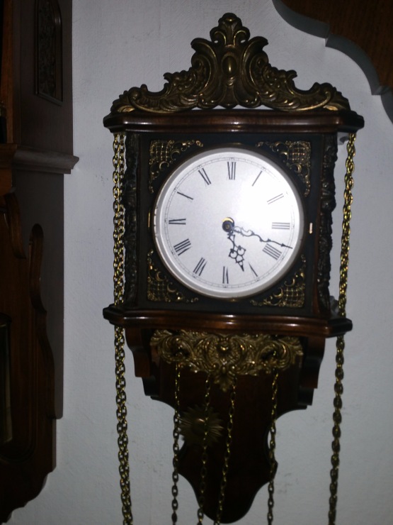 Старинные часы еще идут. Коллекция старинных часов - часть вторая