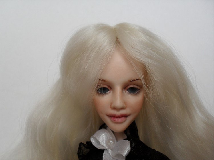 15 лет больная на всю голову" или "оторви голову!"