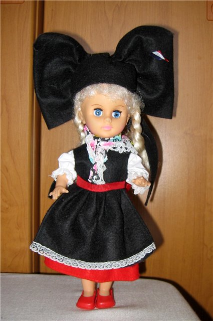 Куклы в народных костюмах