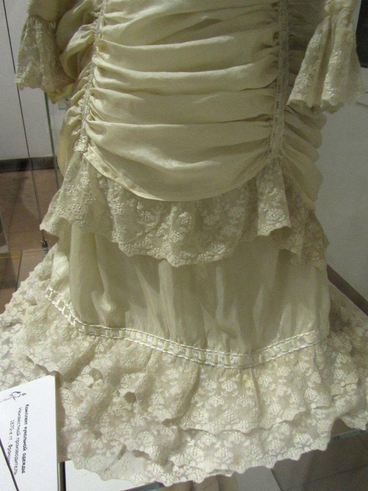 «Мода по-взрослому. Истории из кукольного гардероба» - выставка в Музее-заповеднике «Царицыно» - продолжение - 5-ый зал.