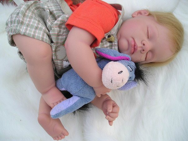 Rock-a-bye - спящее чудо от Lee Middleton