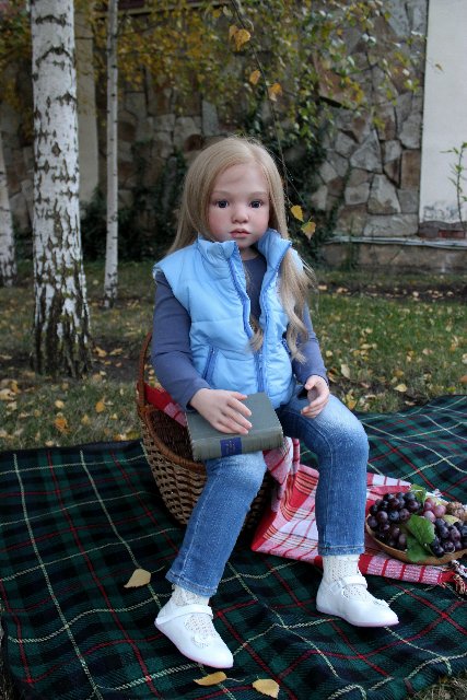 Весь день стоит как бы хрустальный, и лучезарны вечера... Куклы реборн Елены Ядриной