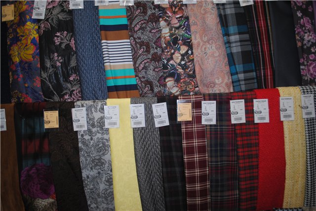 Выставка на Тишинке "Атмосфера творчества". Октябрь 2014. Пройдемся по первому этажу выставки