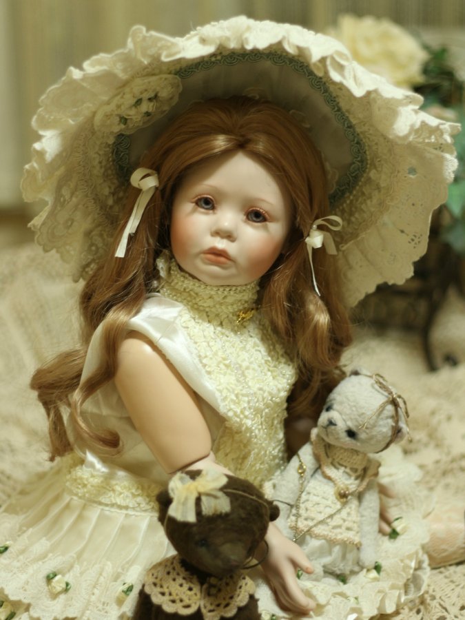 Девочка другой эпохи - милый ангел редчайшей красоты