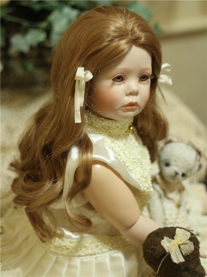 Девочка другой эпохи - милый ангел редчайшей красоты