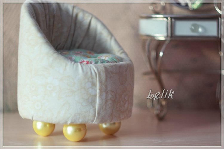 Уютные кресла и новые платья для моих любимиц Бетти и Оливки