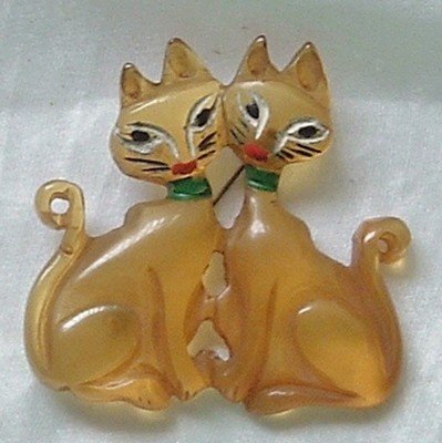 Славный пластик "бакелит"! У него отменный вид! Или возвращение бакелитового болванчика