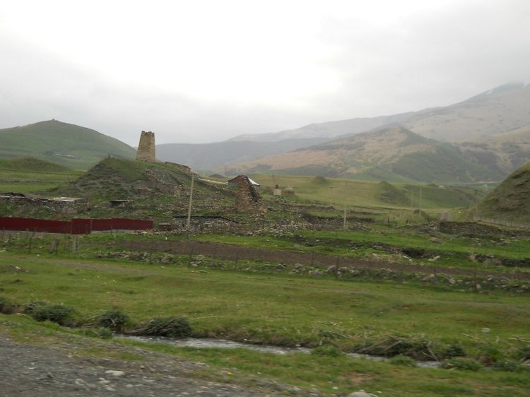 Кармадонское ущелье, Северная Осетия (фото 9)