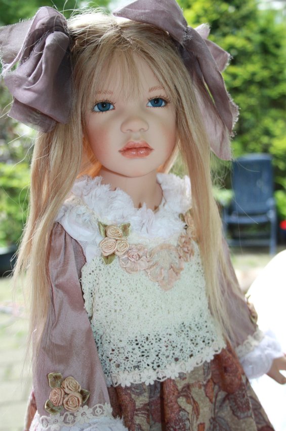 Марусина прогулка по саду. Коллекционная кукла от Zofia & Henry Zawieruszynski