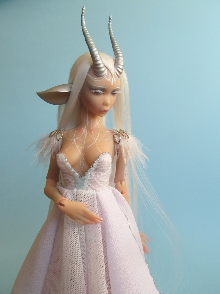 Последняя шарнирная кукла данного молда, Шанти (фото 4)