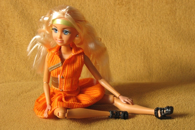 Selina - интересная шарнирная куколка (фото 6)