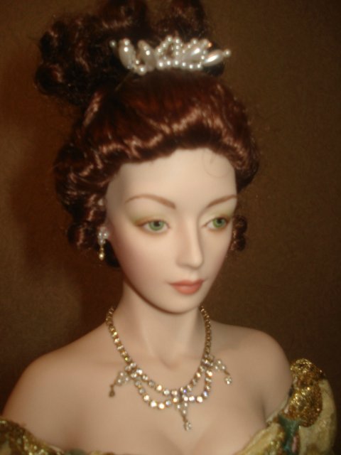 Леди Маргарет "Презентация Королевы", фарфоровая кукла от Даны Гибсон для Franklin Mint | Бэйбики Леди Маргарет "Презентация Королевы", фарфоровая кукла от Даны Гибсон для Franklin Mint (фото 10)