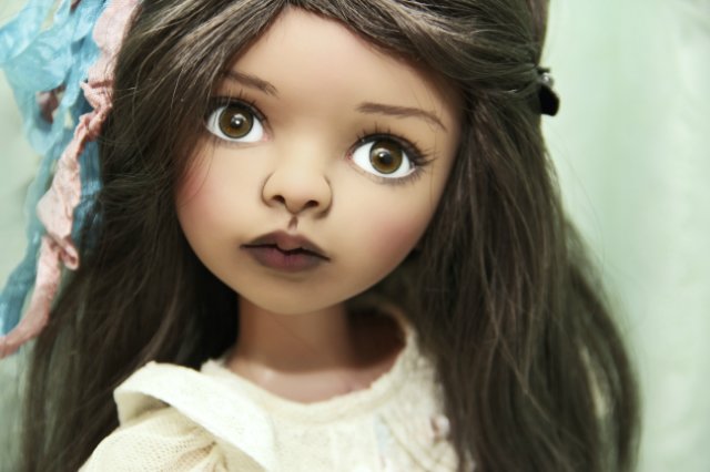 Моя долгожданная такая хрупкая и очень красивая Лена, от Ким Лашер