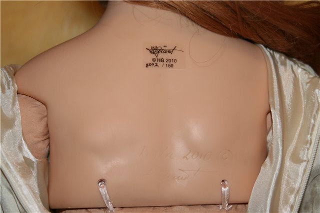 "Какая прелесть!" - Люсиль от Нildegard Gunzel из коллекции Edition in Resin 2010 года (фото 10)