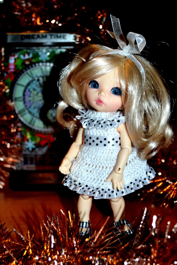 Новогодние приготовления наших красавиц BJD (фото 3)