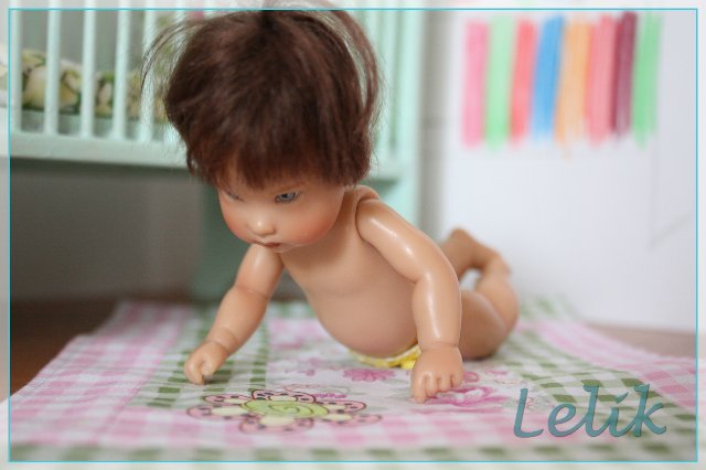 Кроватка для малышки, в масштабе 1:6 | Бэйбики Кроватка для малышки, в масштабе 1:6