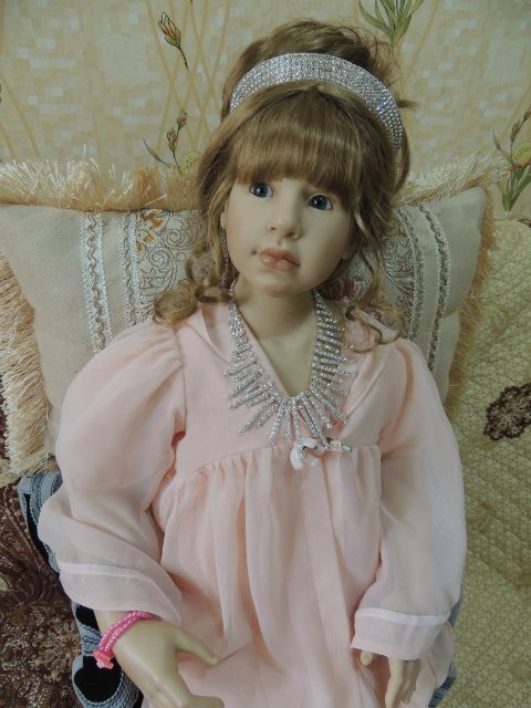 И у нас живёт принцесса, кукла Э.Глазгольд