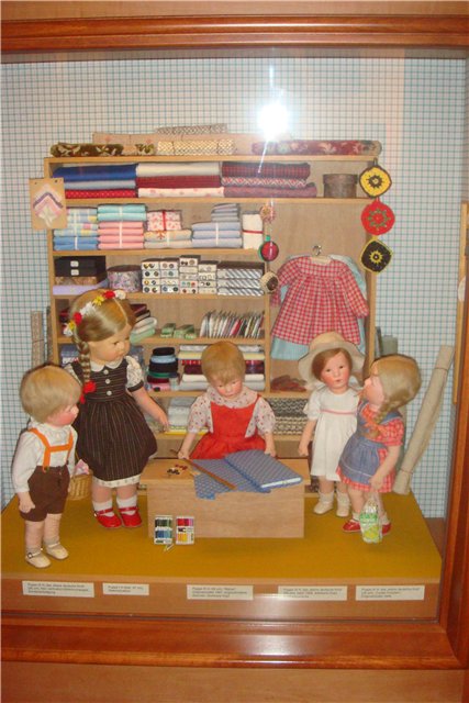 Музей кукол Kathe Kruse в Донауверте, Германия