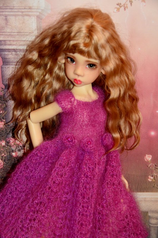 Весеннее обновление. Платья для кукол Kaye Wiggs